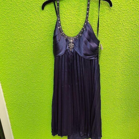 Elegant Navy Blue Prom Dress - Picture 1 of 3